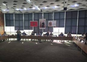 دورة ماي بالمحمدية..المواطن ينتظر التنمية والدورة تغرق في السجالات وطغيان الصراخ على النقاش التقني التنموي