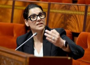بين “الوعكة الصحية” و”السجادة الحمراء”.. المنصوري تتقن فن الغياب الانتقائي :