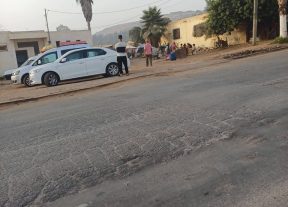منع باعة من ممارسة نشاطهم بسوق سيدي موسى بن علي يثير الاستياء… وأسئلة حول زيارة العامل للسوق