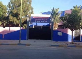 ملاسنات ورشق بالكؤوس داخل اجتماع لأساتذة بمدرسة البيروني بالمحمدية خلاف حول هاتف نقال يتحول إلى مشهد مؤسف
